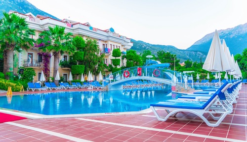 Standard-Doppel- oder -Zweibettzimmer, Poolblick