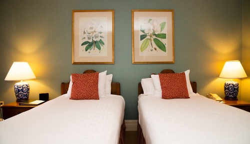 Comfort-Zimmer, 2 Doppelbetten, Gartenblick