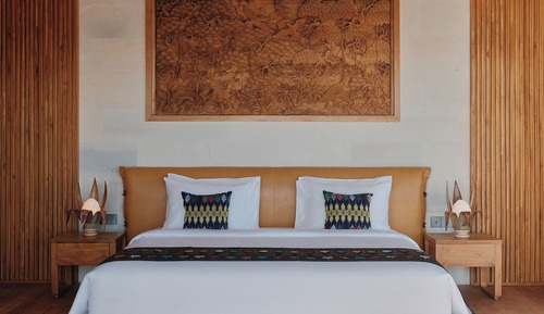 One-bedroom Cliff Front Private Pool Villa