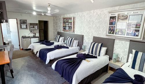 Familien-Vierbettzimmer