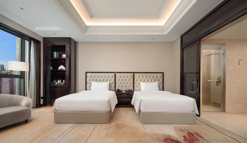 Crowne Plaza Twin Room