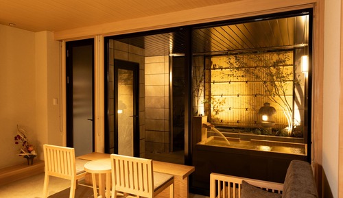 Deluxe-Doppel- oder -Zweibettzimmer