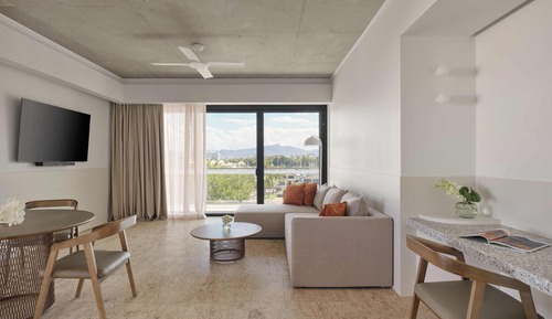 Luxury-Suite, 1 King-Bett, Blick auf den Jachthafen