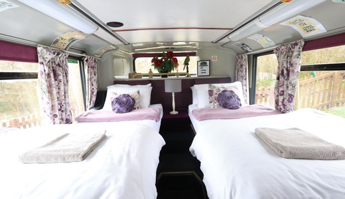 Ferienhütte (Bertram Bus)