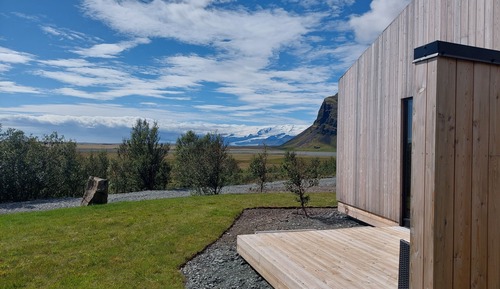 Luxury Cottage - 1 Double Room with Sleeping Loft, 1-4 Guests