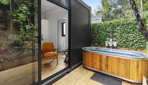 Studiosuite (2 Peas In A Pod)