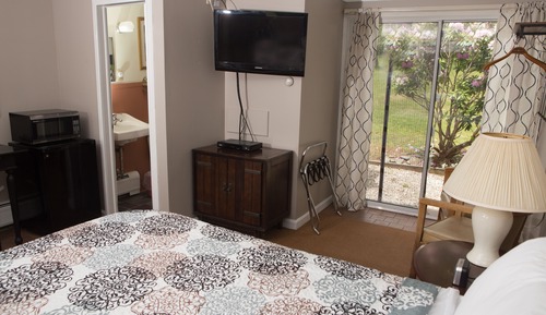 Superior-Zimmer (No Pets)