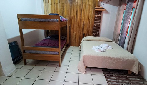Standard-Vierbettzimmer