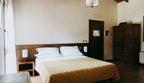 Standard-Vierbettzimmer