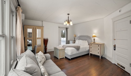 Deluxe-Suite, 1 Queen-Bett, Terrasse, Blick auf den Innenhof