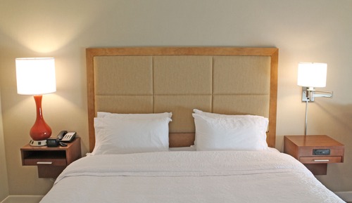 Zimmer, 1 King-Bett, barrierefrei, Nichtraucher (Roll In Shower)