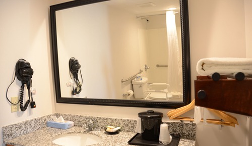 Standardzimmer, 2 Doppelbetten, barrierefrei