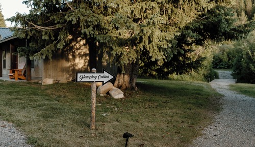 Glamping Cabin ( No Electricity, No Water )