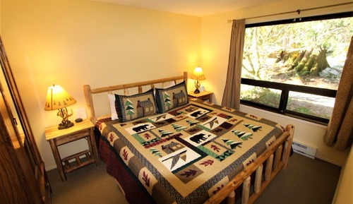 Familien-Suite, 1 King-Bett und Schlafsofa, Gartenblick