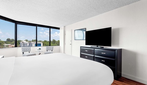 Suite, 1 King-Bett, Nichtraucher, Kühlschrank und Mikrowelle (Living Room)