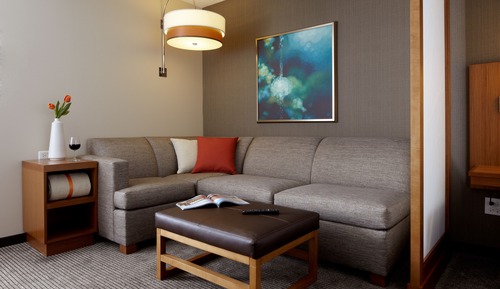 Zimmer, Mehrere Betten (2 Queens with Sofabed)