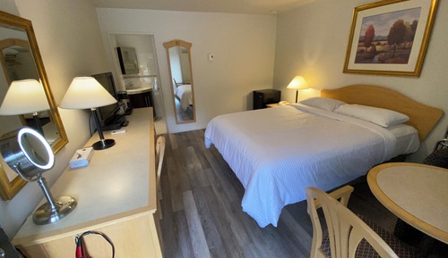 Basic-Zimmer, 1 Queen-Bett