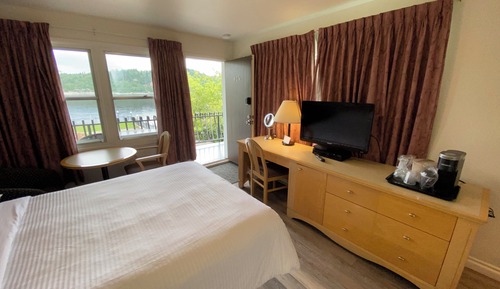 Economy-Zimmer, 1 Queen-Bett, Flussblick