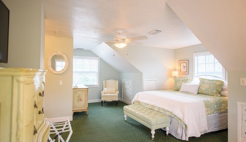 Enchanted Cottage, 2 Bedrooms, 2 Bathrooms