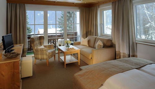 Junior-Suite, Balkon, Bergblick