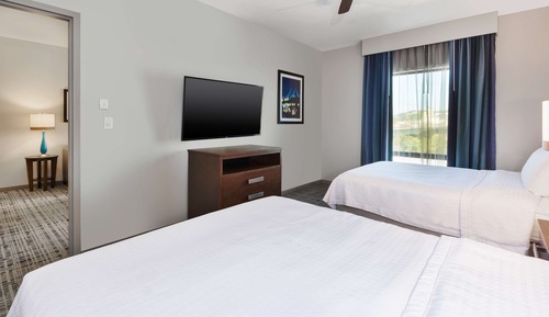 Suite, 2 Queen-Betten (Hearing)