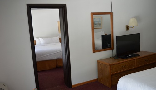 Family Room, Multiple Beds