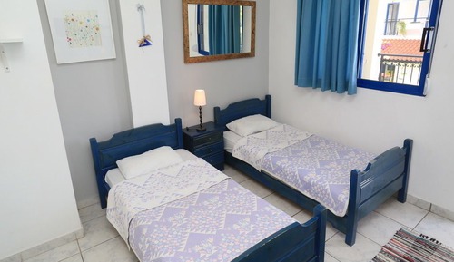 Economy-Studio, Gartenblick