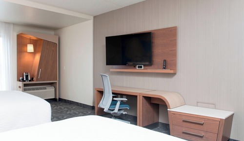 Zimmer, 2 Queen-Betten, Nichtraucher