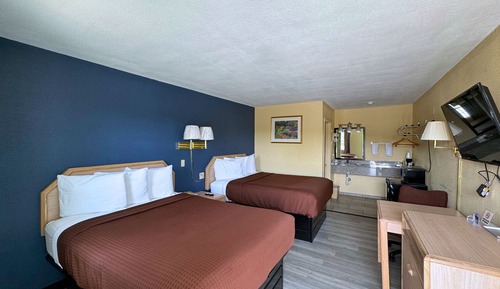 Zimmer, 2 Doppelbetten