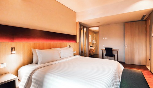 Executive-Suite (Room Only)