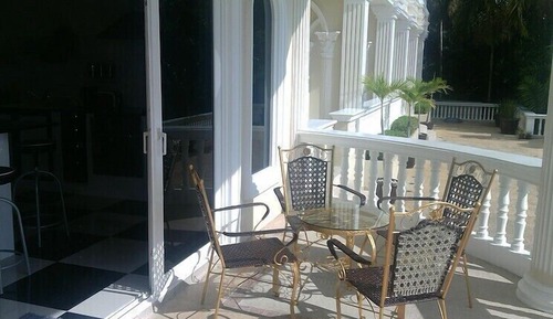  2 Bedroom Pattio Apartment