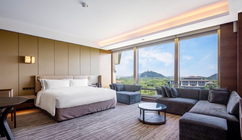 Premium-Zimmer, 1 King-Bett, Flussblick