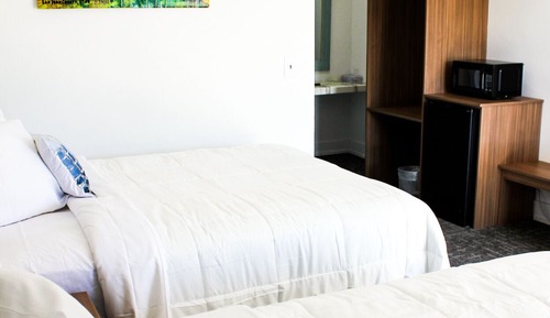 Zimmer, 2 Queen-Betten