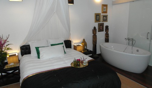 Honeymoon-Doppelzimmer, Badewanne