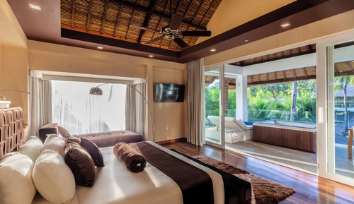 Executive-Suite, 1 King-Bett, Whirlpool, Bergblick