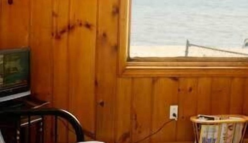 Ferienhaus, 1 Schlafzimmer, Seeseite (Cabin 8)