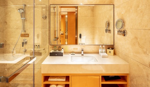 Standardzimmer, 2 Doppelbetten, Flussblick