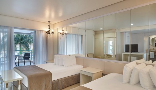 Familienzimmer (2 adults and 2 children included)