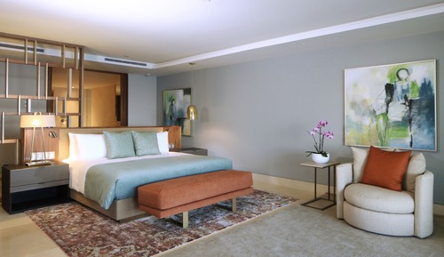 One Bedroom Governor Suite Ocean View