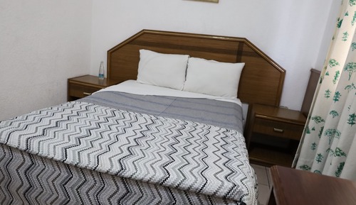 Zimmer, 1 Doppelbett