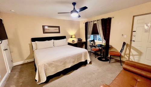 Standardzimmer, 1 King-Bett, Gartenblick