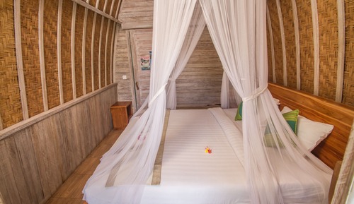 Superior-Chalet, 1 Schlafzimmer, zum Garten hin