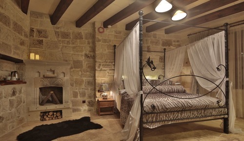 Royal-Suite, 1 King-Bett, Whirlpool, Hügelblick