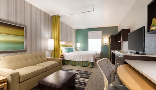 Suite, 1 King-Bett, barrierefrei, Nichtraucher (mob/hearing acc w/ roll-in shower)