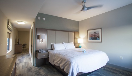 Zimmer, 1 King-Bett, barrierefrei, Badewanne (Mobility/Hearing)