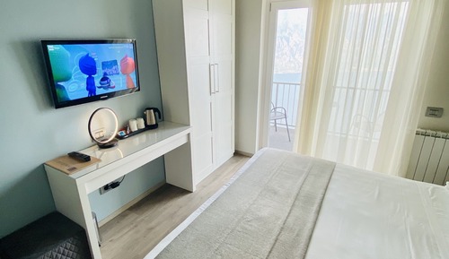 Doppelzimmer, Seeblick (White)