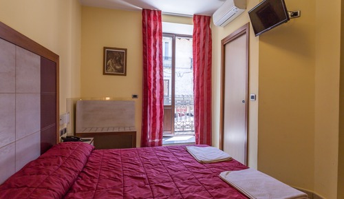 Comfort-Doppel- oder -Zweibettzimmer