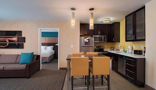 Suite, 1 Schlafzimmer (Mobility/Hearing Accessible, Tub)