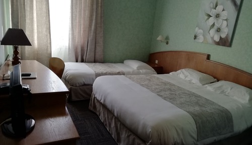 Dreibettzimmer