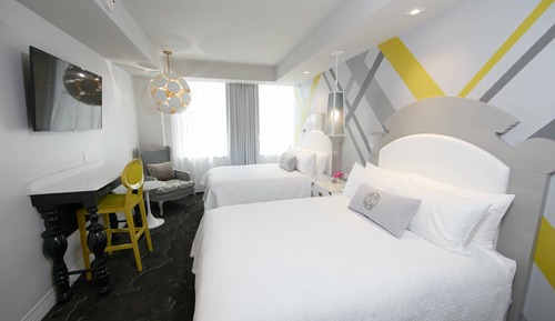 Zimmer, 2 Queen-Betten, Stadtblick (Hearing Accessible)